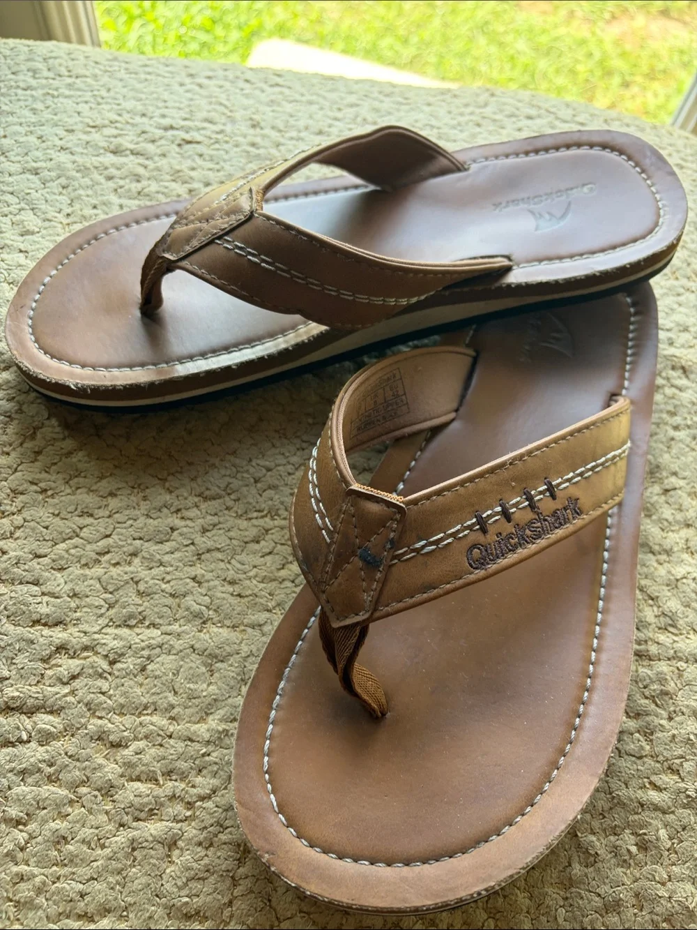 Men's Brown Leather Flip-Flops with Stitched Straps- EUC